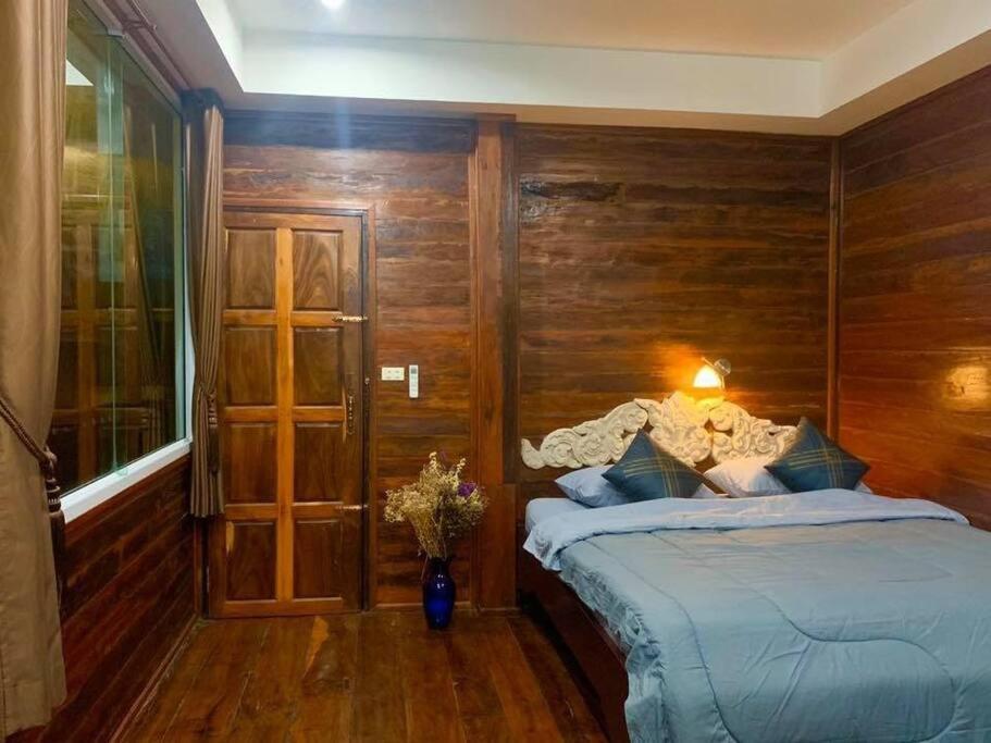 Une Jai Place เรือนอุ่นใจ Phimai Exterior foto